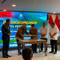 www.indonesian-aerospace.com